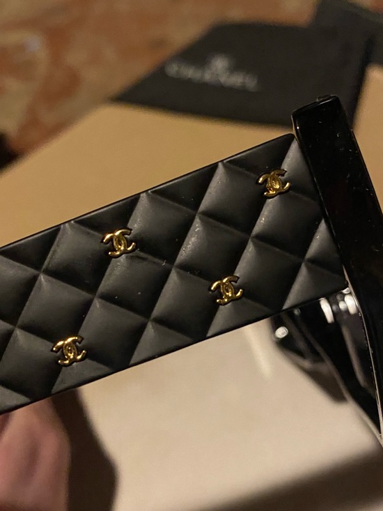 ✨ Inspired Black Oversized Sunglasses main image 10
